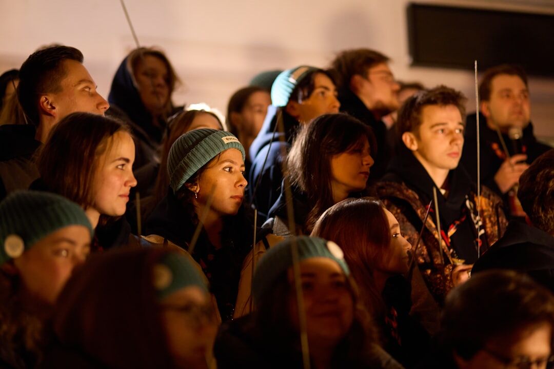 community gathering people